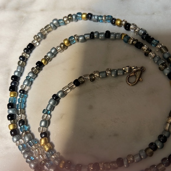 Handmade Beaded Mask Holder NWOT - Picture 3 of 6